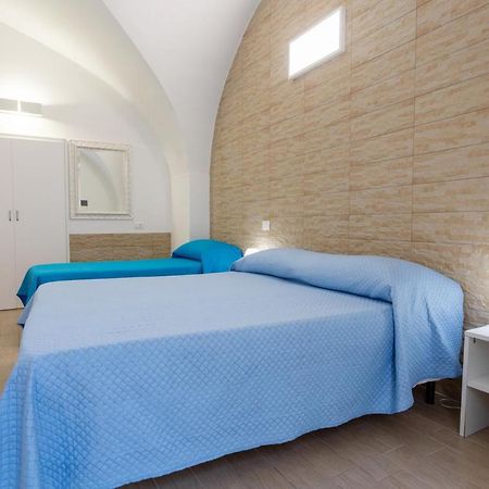 Z'Bass Rooms Termoli Bagian luar foto