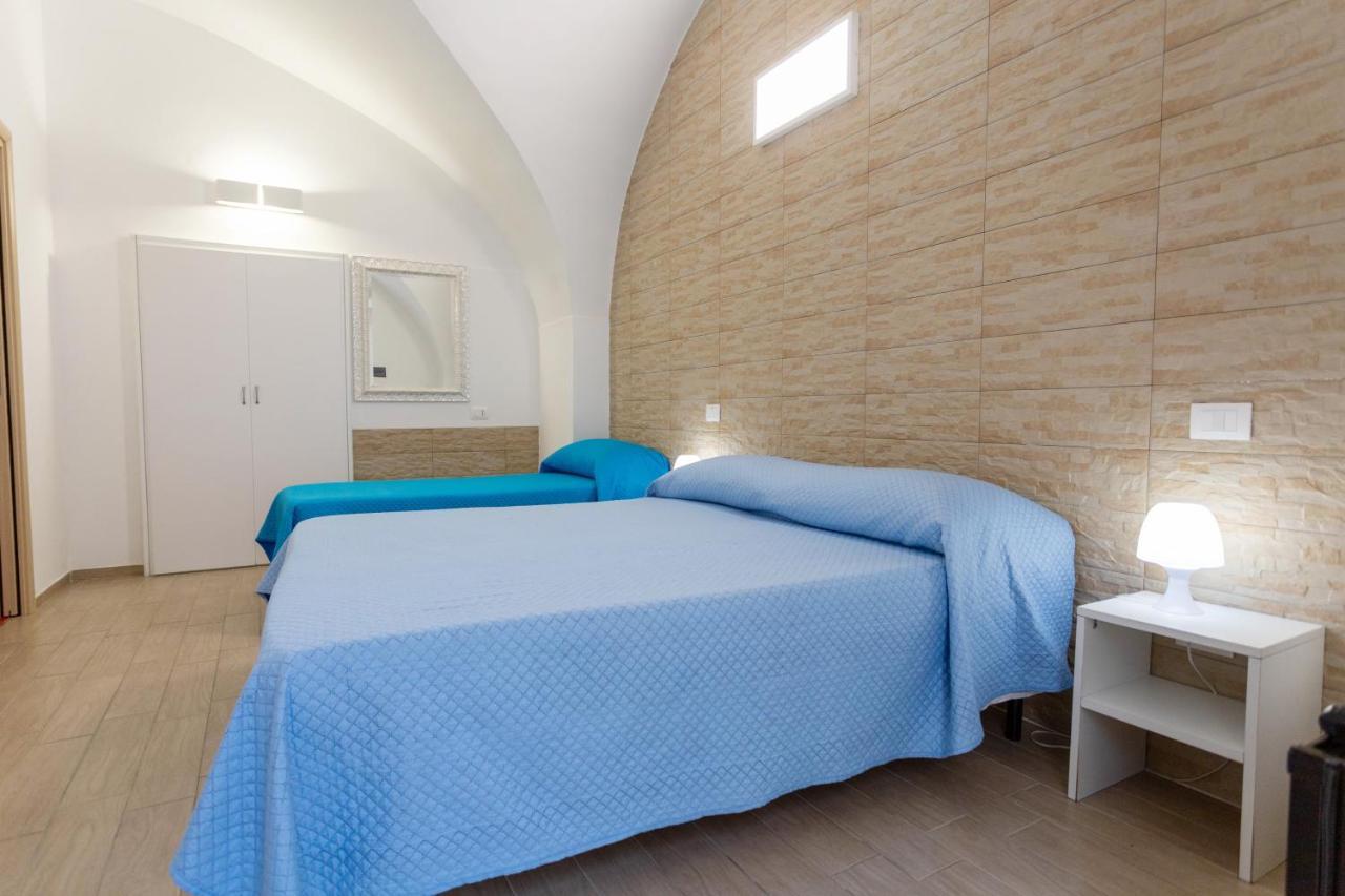 Z'Bass Rooms Termoli Bagian luar foto