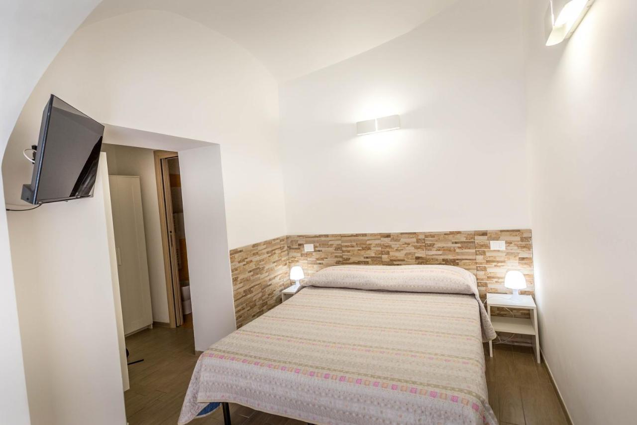 Z'Bass Rooms Termoli Bagian luar foto